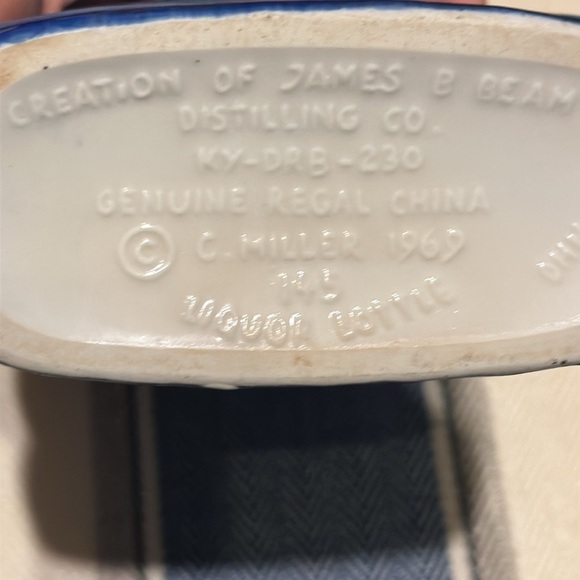 Vintage Rare-1969 "Armanetti Liquors" Jim Beam Whiskey Decanter Bottle - Picture 9 of 9